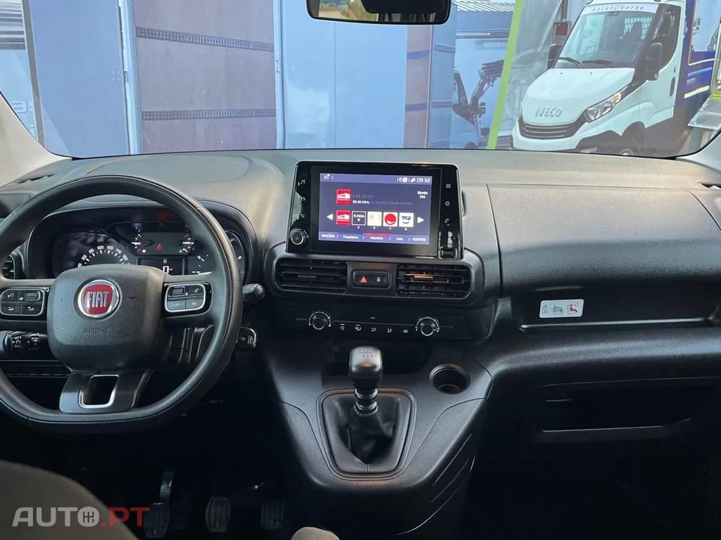 Fiat Doblo 5 LUGARES LONGA