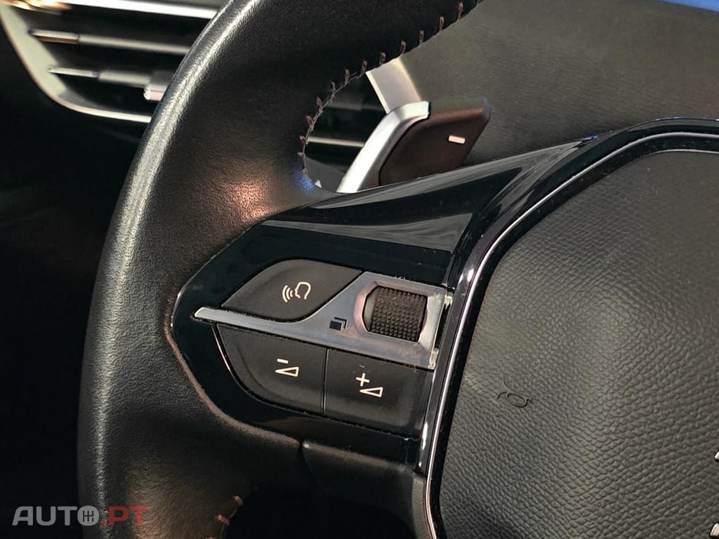 Peugeot 3008 1.5 BlueHDi Allure EAT8
