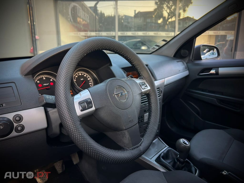 Opel Astra Caravan 1.3 CDTi Edition