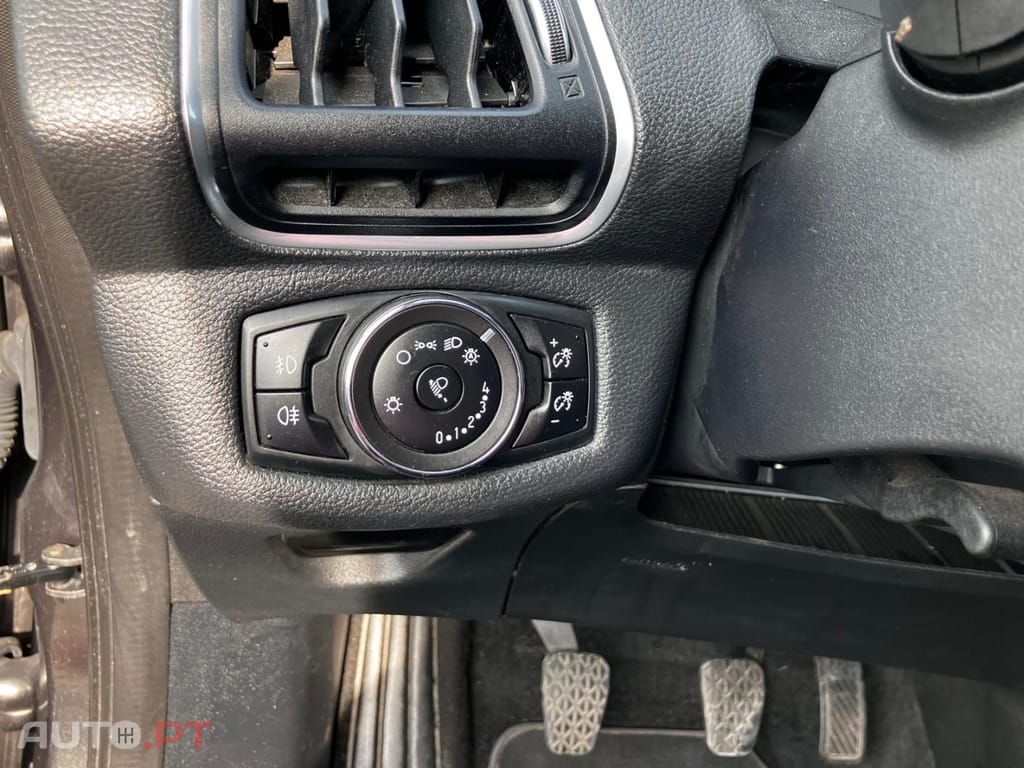 Ford B-Max 1.0 EcoBoost Titanium