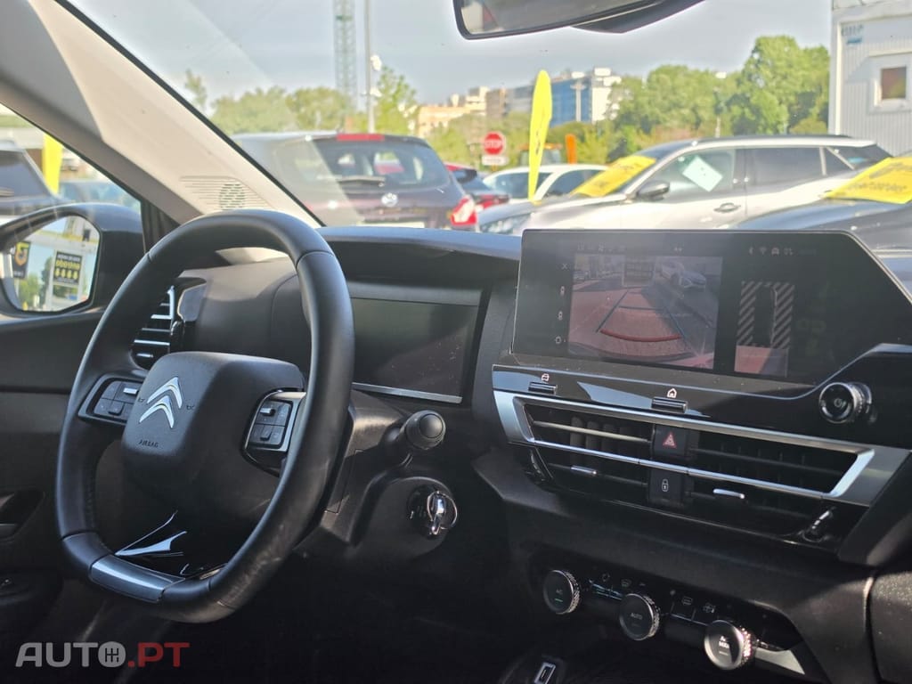 Citroen C4 1.2 PureTech Max EAT8