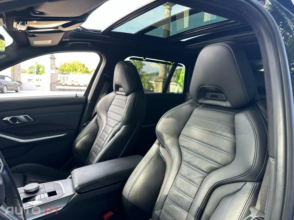 BMW 330 e Touring Pack Desportivo M Auto