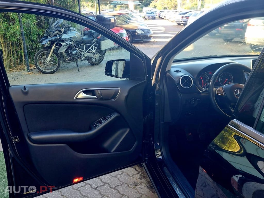 Mercedes-Benz B 180 d Urban