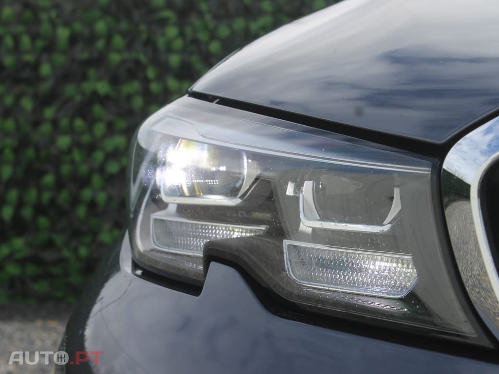 BMW 320 e Line Sport Auto