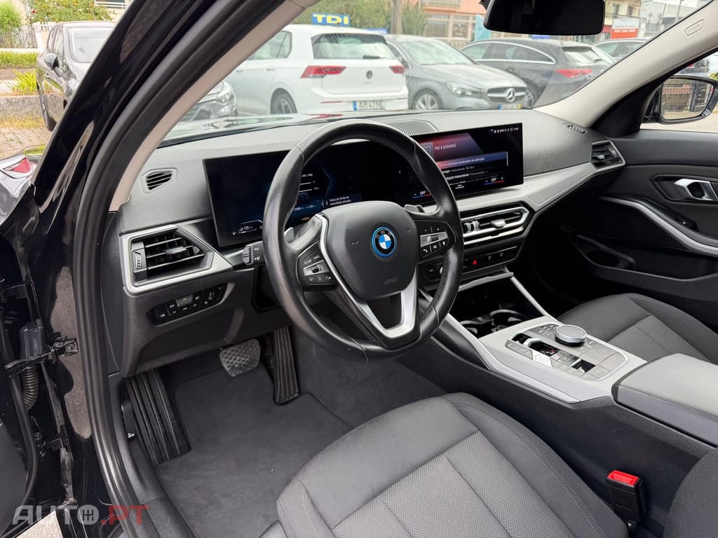 BMW 320 e Auto