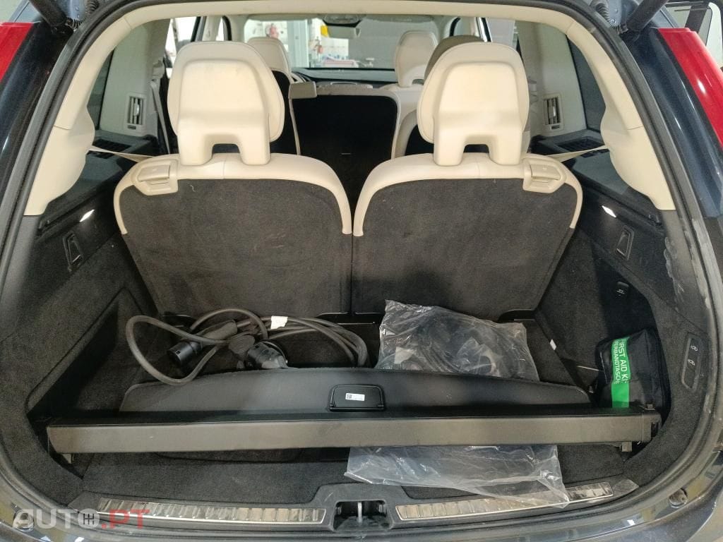 Volvo XC90 2.0 T8 PHEV Plus Bright AWD