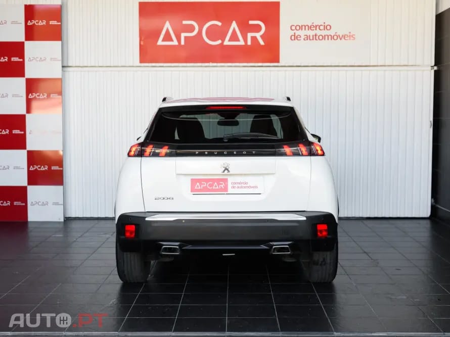 Peugeot 2008 1.2 PureTech Allure EAT8
