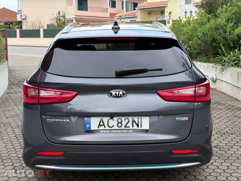 Kia Optima 2.0 CVVT PHEV
