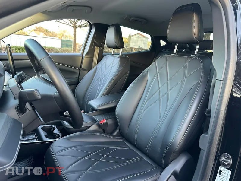 Ford Mustang Mach-E Standard