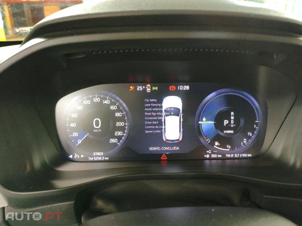 Volvo XC40 1.5 T5 PHEV Core