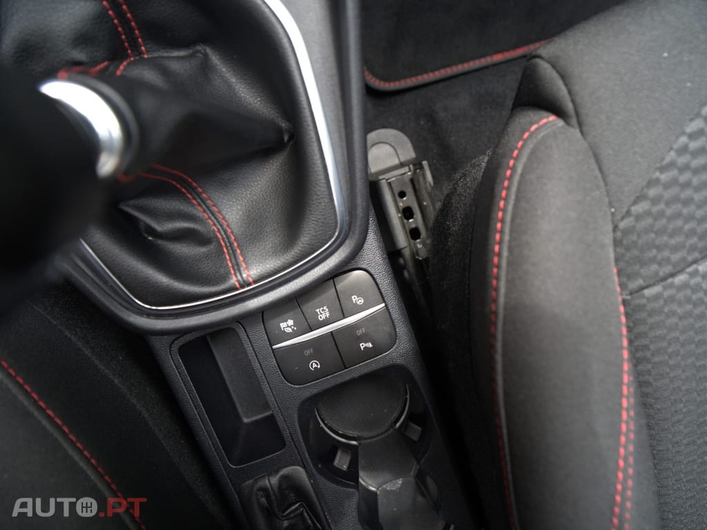 Ford Puma 1.0 Ecoboost Hybrid ST-Line Design