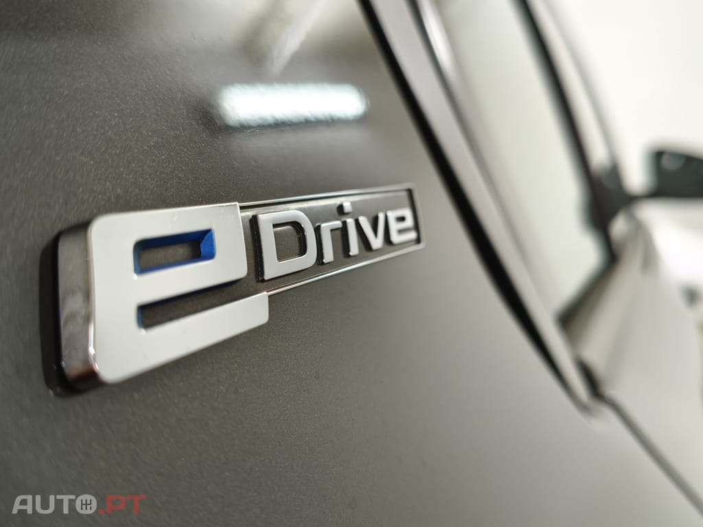 BMW 330 e iPerformance