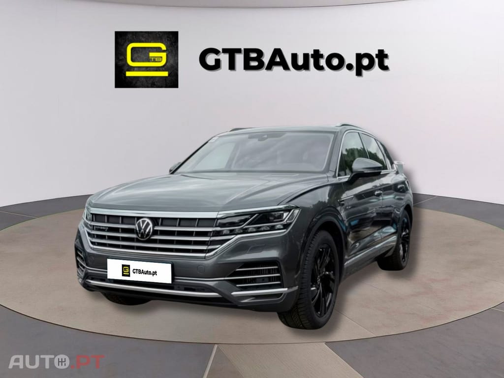 Volkswagen Touareg 3.0 TSI eHybrid I.V.A DEDUTIVEL 