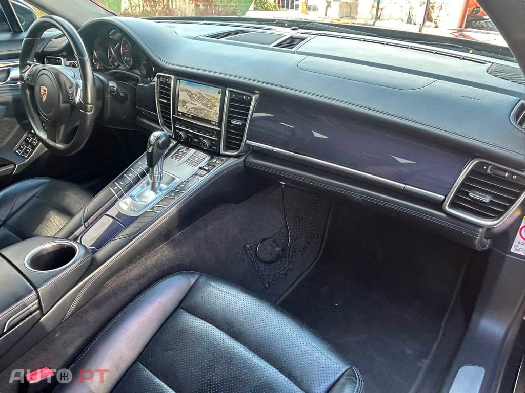 Porsche Panamera 3.0 V6 Platinum Edition