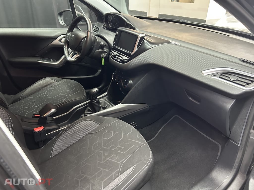 Peugeot 2008 1.2 Puretech Active