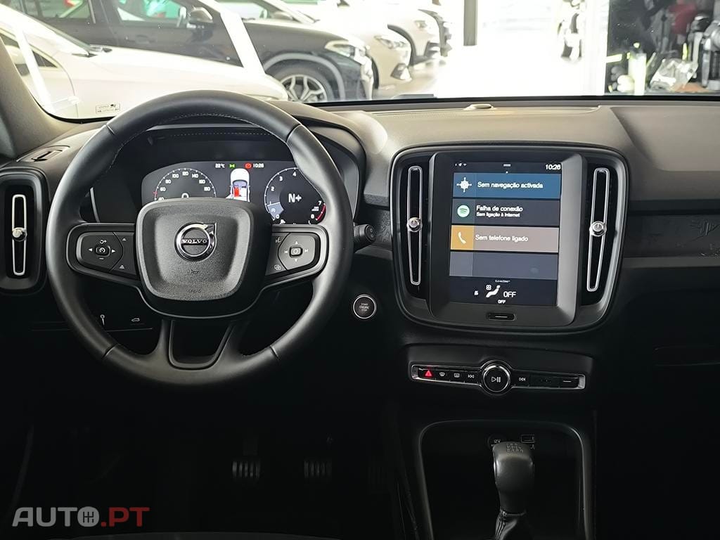 Volvo XC40 1.5 T2 Momentum