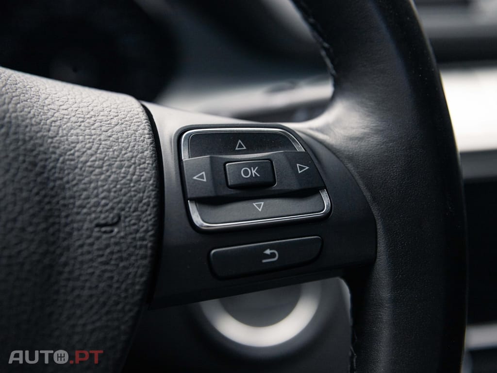 Volkswagen Passat CC 2.0 TDi