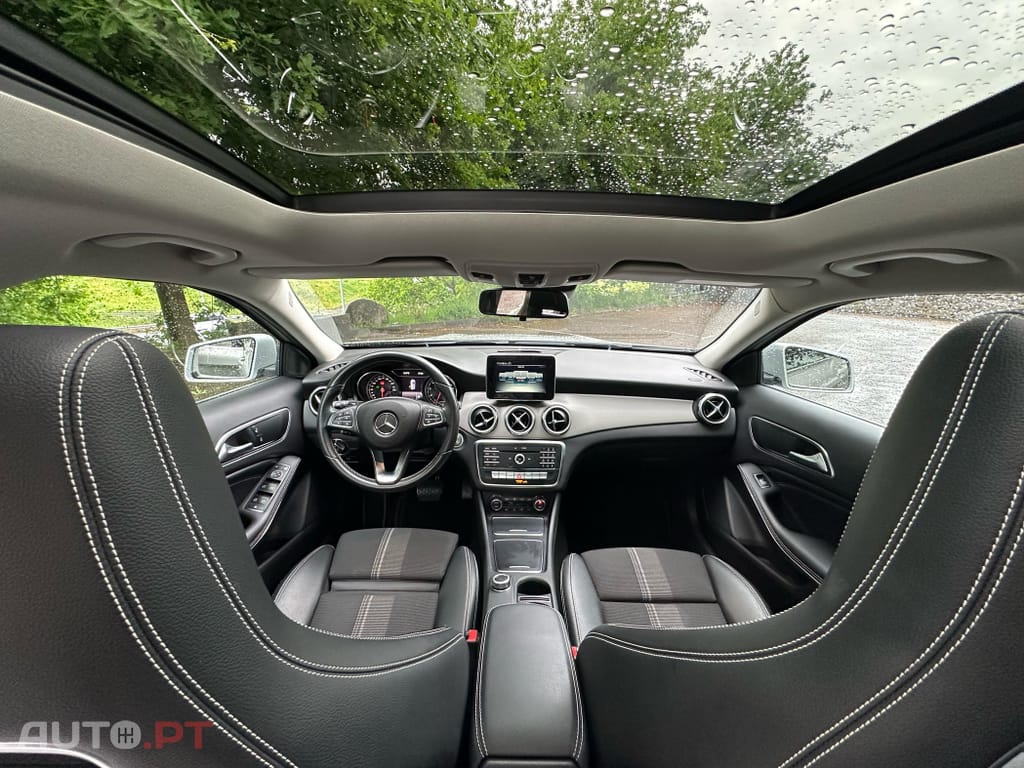 Mercedes-Benz GLA 220 4Matic 8G-DCT Special Edition