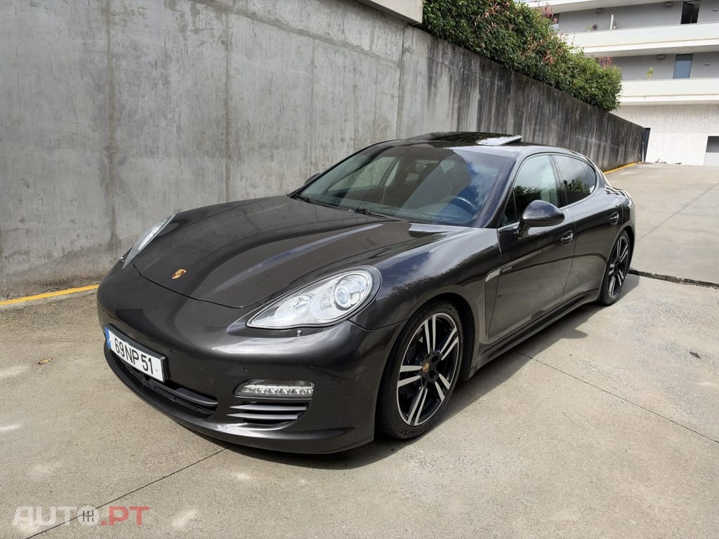Porsche Panamera Platinum Edition