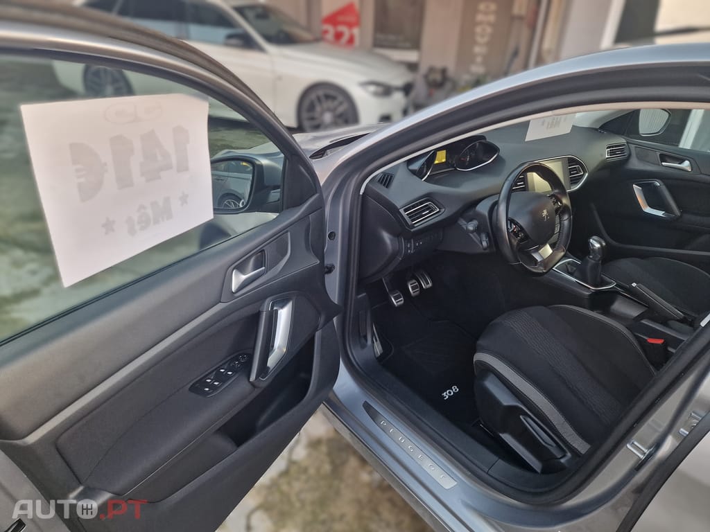 Peugeot 308 1.2T 110cv Style