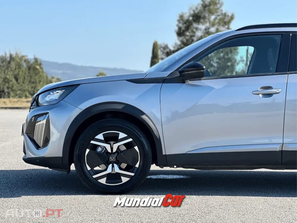 Peugeot 2008 1.2 PureTech Allure EAT8