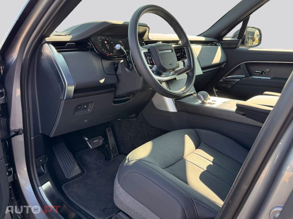 Land Rover Range Rover I.V.A DEDUTIVEL P460e Hybrid HSE  