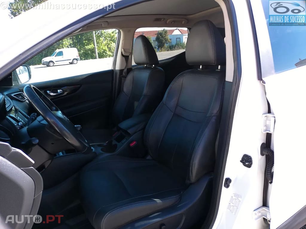 Nissan Qashqai 1.5 dCi Tekna Premium Pele