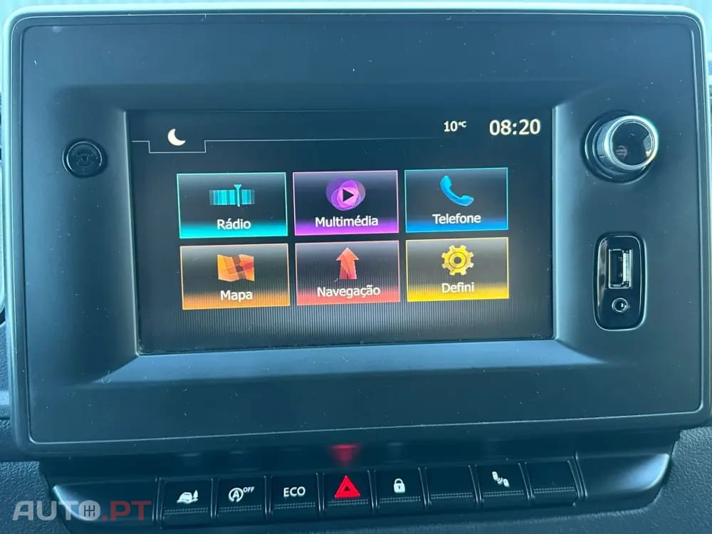 Renault Master Outro