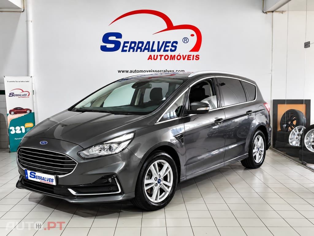 Ford S-Max 2.5 FHEV Titanium