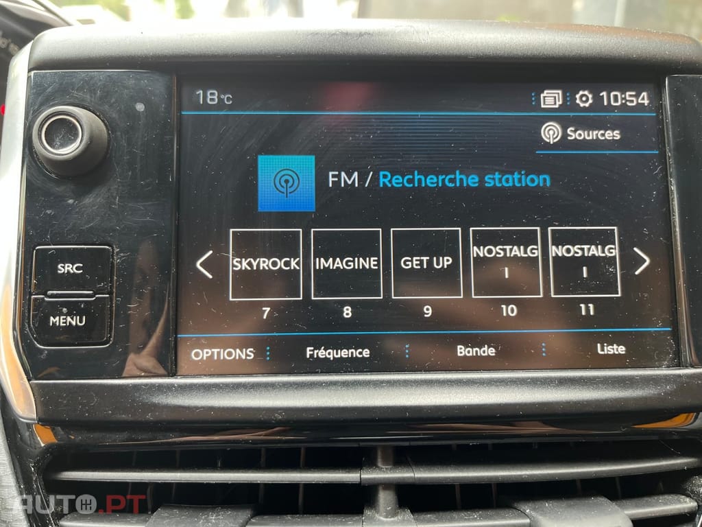 Peugeot 2008 1.2 e-VTi Style