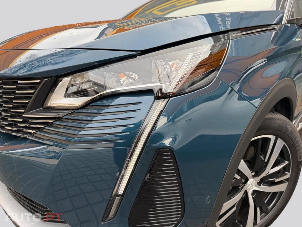 Peugeot 3008 1.2 Puretech EAT8 