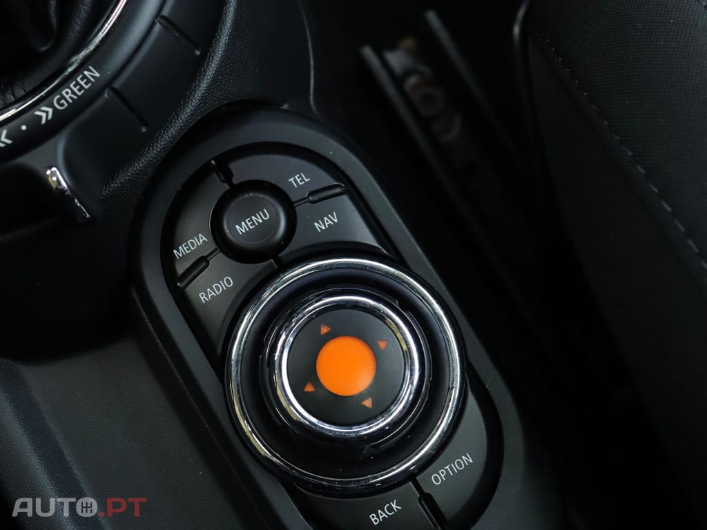 MINI Cooper Cooper D