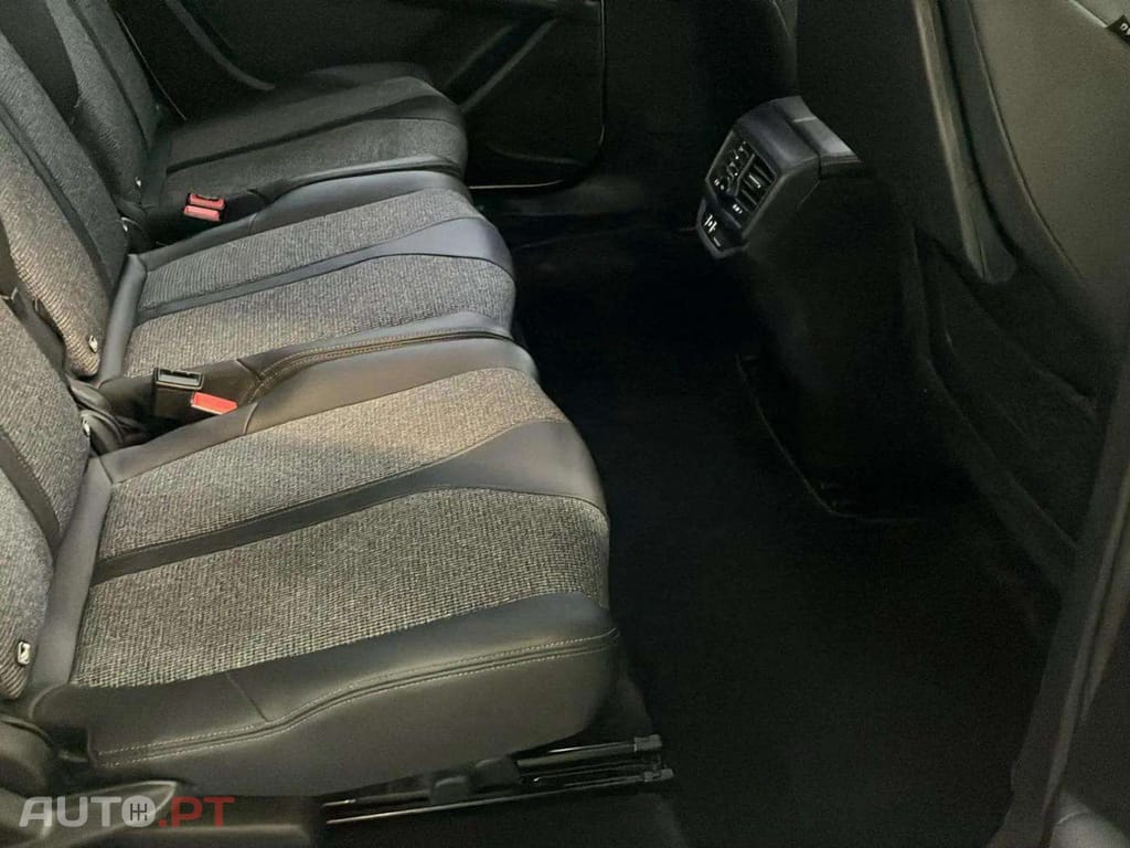 Peugeot 5008 1.5 BlueHDi Allure EAT8