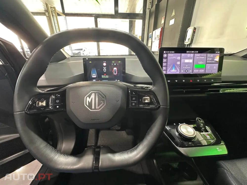 MG MG4 64 kWh Luxury