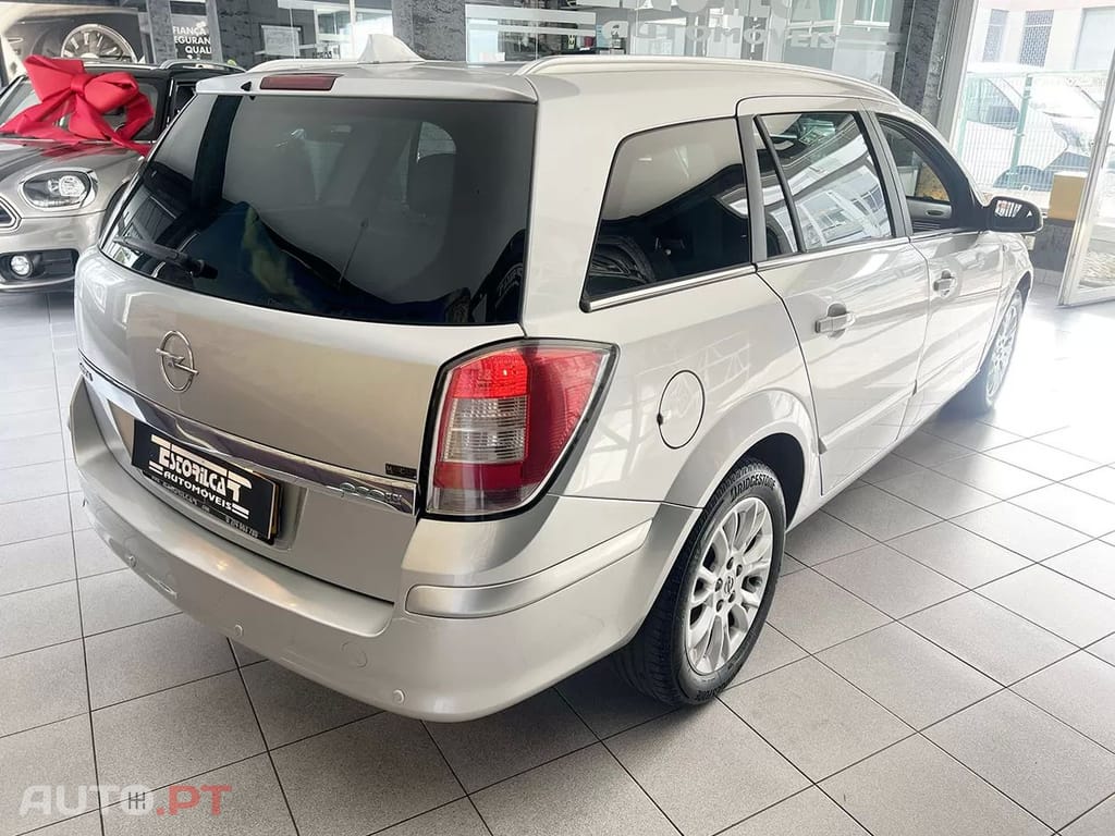 Opel Astra Caravan 1.7 CDTi Cosmo ecoFLEX