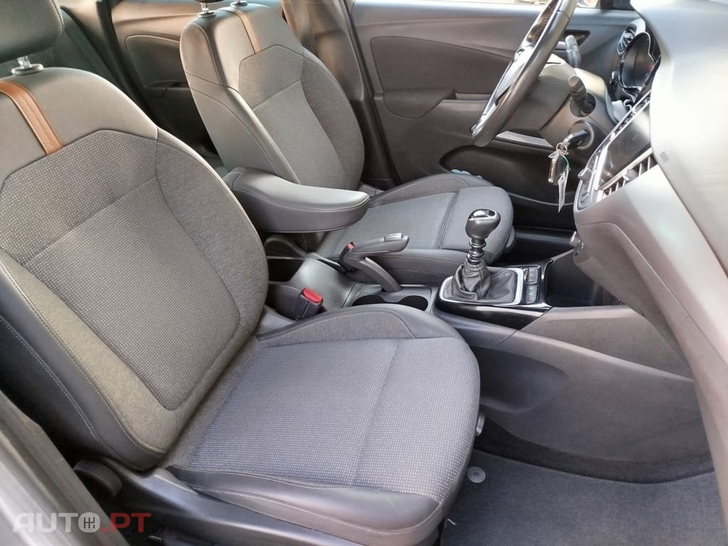 Opel Crossland 1.2 T Business Edition