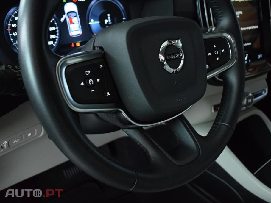 Volvo XC40 1.5 T5 PHEV R-Design Expression