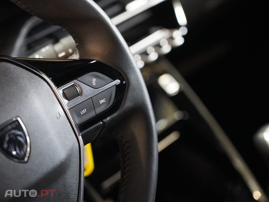 Peugeot 2008 1.2 PureTech Allure