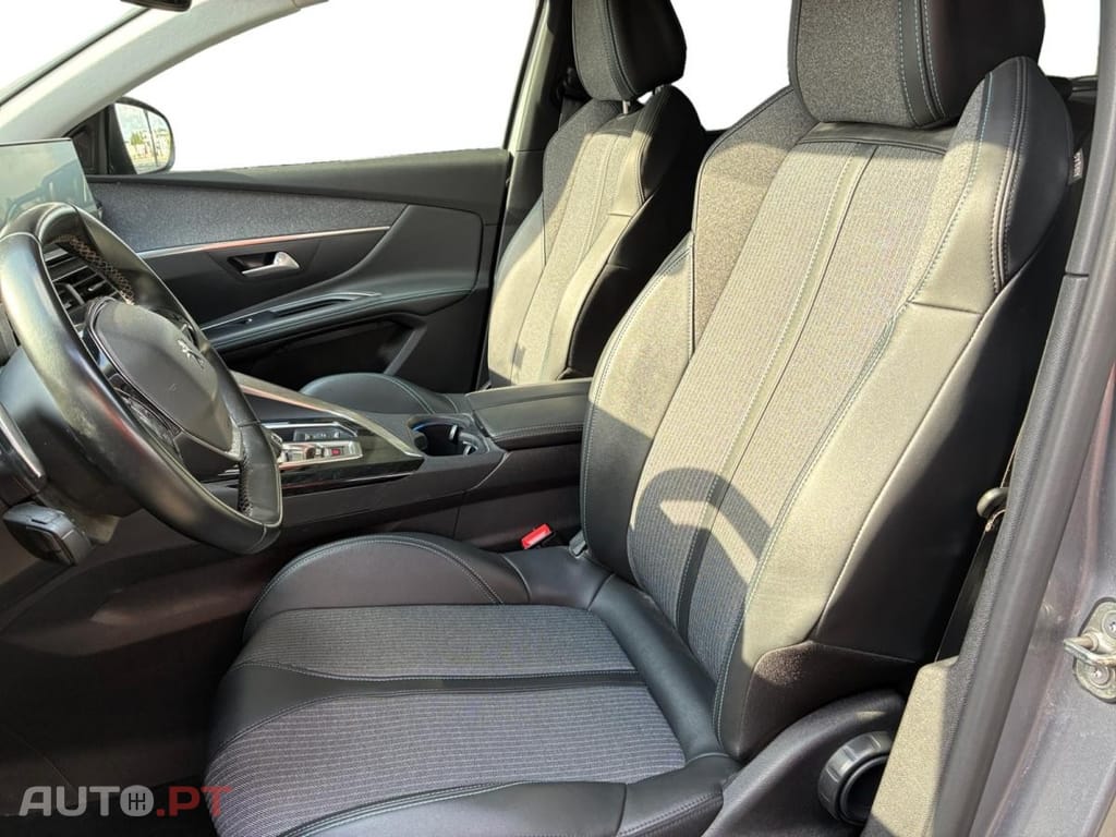 Peugeot 5008 1.5 BlueHDi Allure EAT8