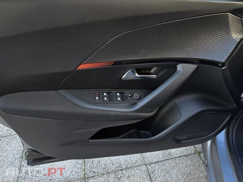 Peugeot 2008 1.2 PureTech Active