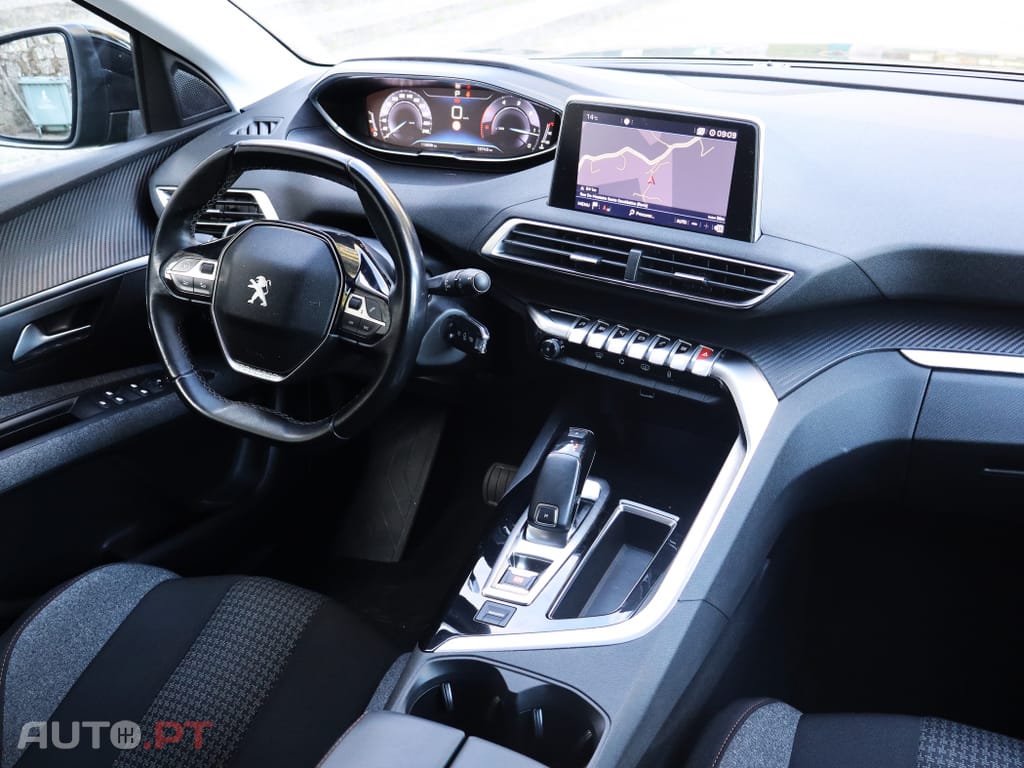 Peugeot 3008 1.5 BlueHDi Allure EAT8