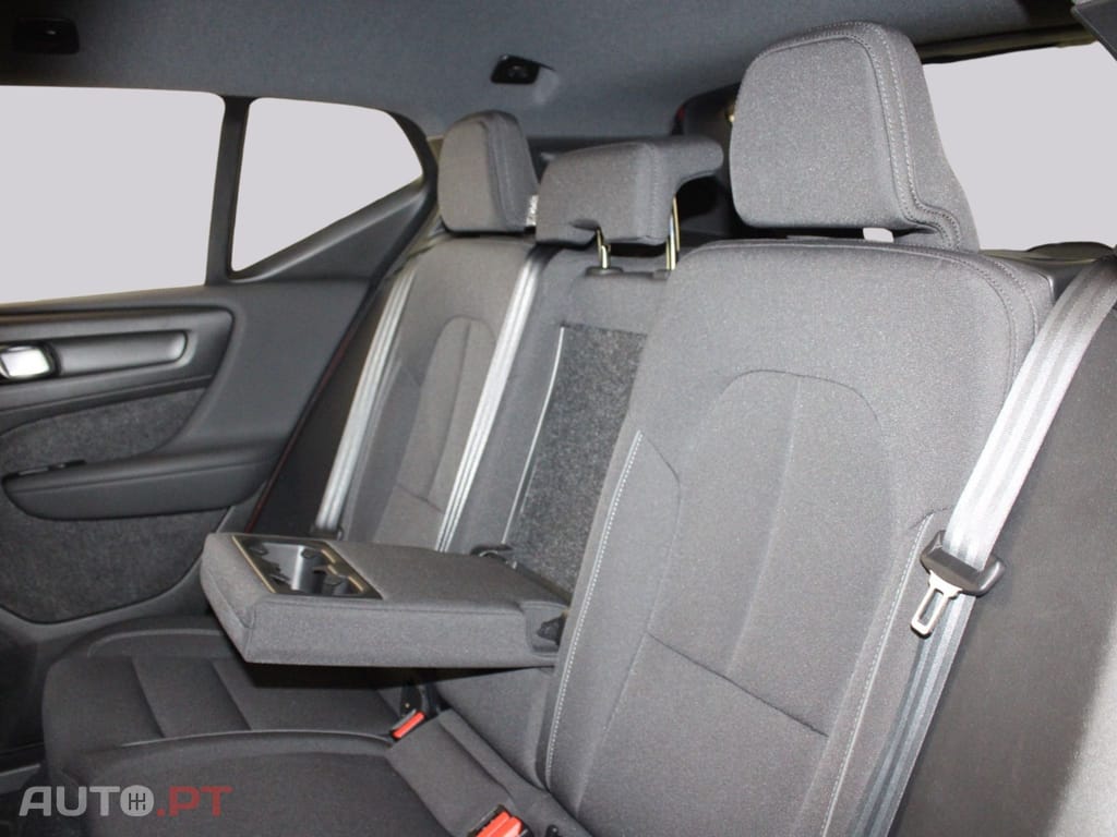 Volvo XC40 78 KWH PLUS AWD