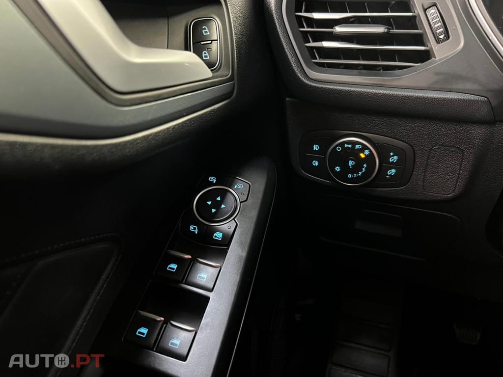 Ford Focus 1.5 TDCI ECOBLUE 120cv ACTIVE