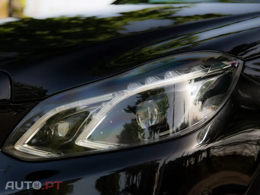 Mercedes-Benz E 220 BlueTEC 9G-TRONIC Avantgarde