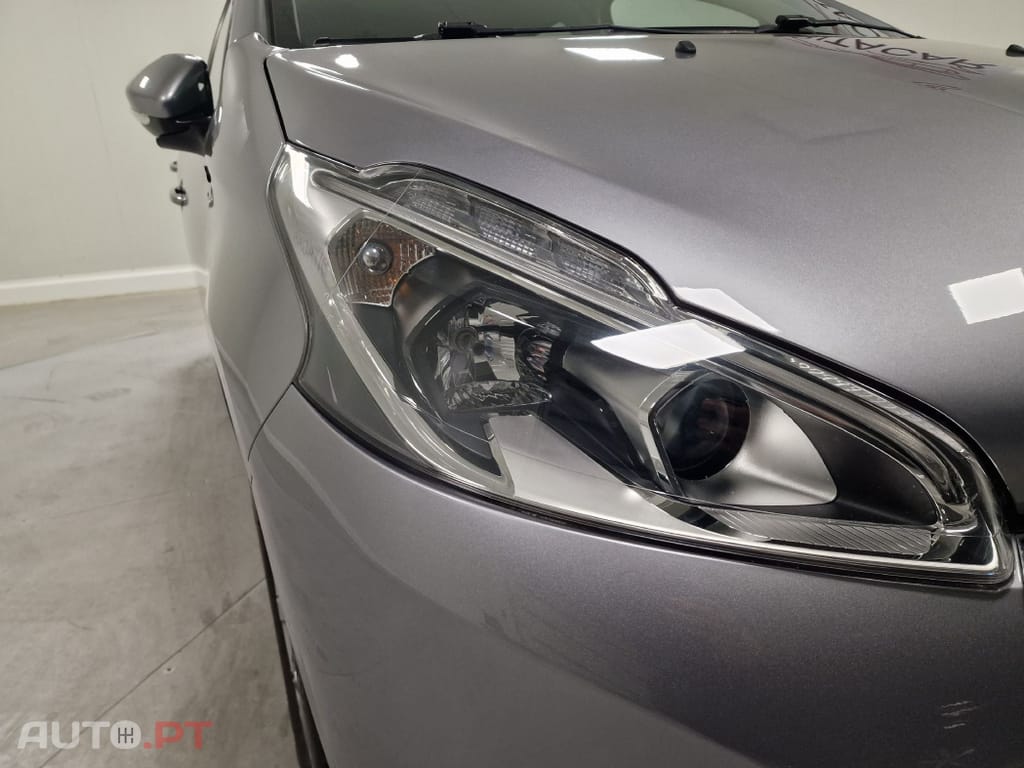 Peugeot 208 1.5 BLUEHDI 102CV SIGNATURE GPS CAMARA TRASEIRA