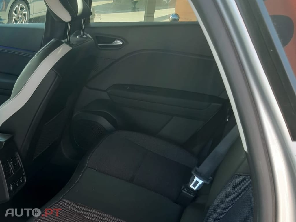 Renault Captur Techno 100 TCE BI-Fuel