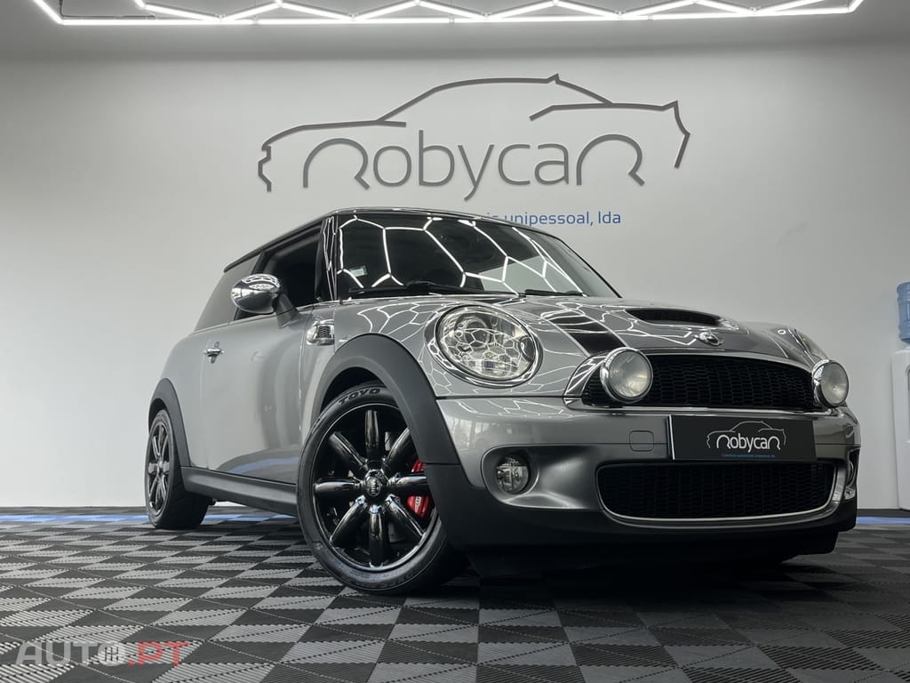 MINI Cooper Cooper S