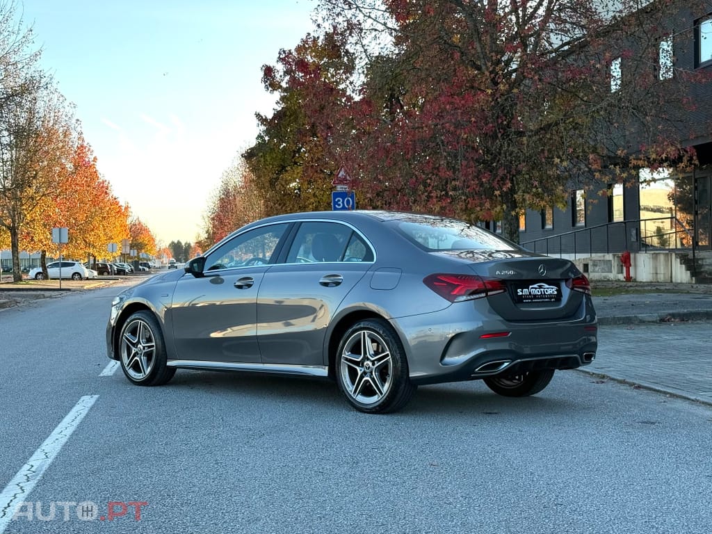 Mercedes-Benz A 250 e 8G-DCT AMG Line