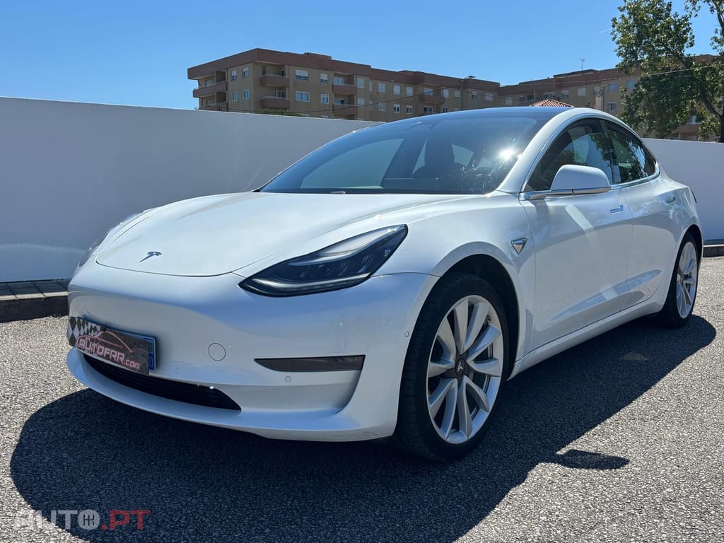 Tesla Model 3 Long-Range Dual Motor AWD