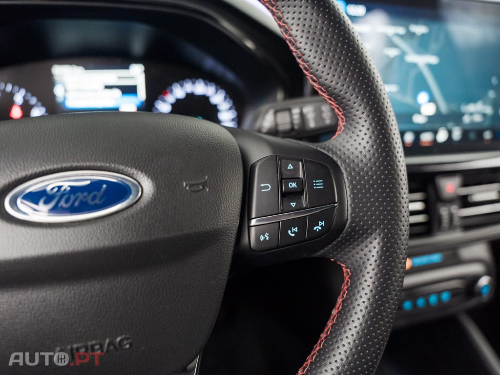 Ford Focus SW 1.0 EcoBoost MHEV ST-Line